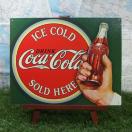 新品【ブリキ看板】Coca-Cola/コカ・コーラ Sold Here