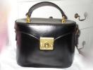未使用タグ付☆本革製バニティ*ショルダーハンドバッグ(黒)