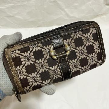 EMPORIO ARMANI �G���|���I�A���}�[�j �����z ���E���h�W�b�v J