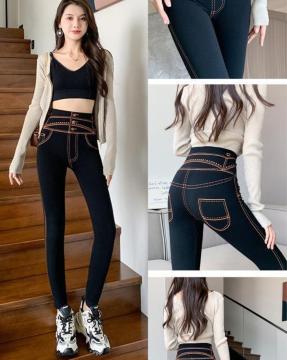 �X�L�j�[  ���M���X  �X�p�b�c�@����{�^���t���@�y�C���g���@�I�����W�@�傫���T�C�Y