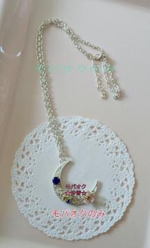 ネックレス ハンドメイドアクセサリー 三日月モチーフ ×桜  未使用品