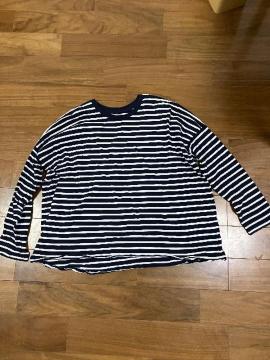 ���i�@UNIQLO �{�[�_�[�J�b�g�\�[�@LL �l�C�r�[