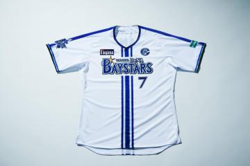 75 石井 琢朗コーチ着用ホームユニフォーム（直筆サイン入り