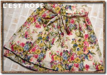 ���X�g���[�Y�@���{���t���ԕ��X�J�[�g�@�I�t�z���C�g