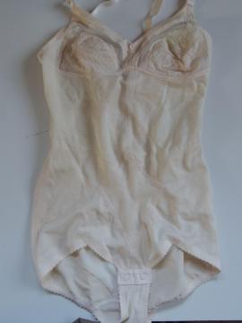 103@Vigp@{fB[X[c␳@R[ A75