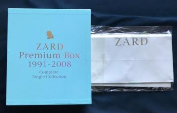 ZARD@򐅁@uZARD PREMIUM BOXv