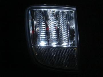 hN[U[200n LEDAop[Cg 