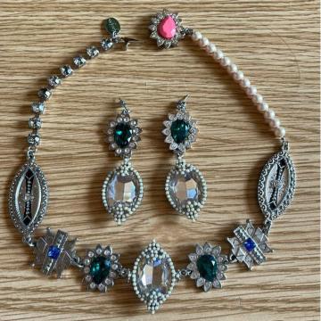 �W���W���@�l�b�N���X�ƃs�A�X�Z�b�g