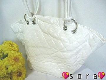 Diva系♪エナメルキルティング リングバッグ ホワイト 半額以下値下げ