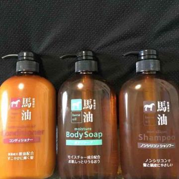 3本 馬油ノンシリコンシャンプー&コンディショナー&ボディソープ