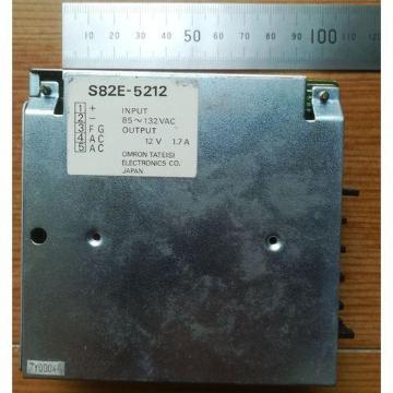 OMRON�X�C�b�`���O�d��S82E-5212 12V1.7A