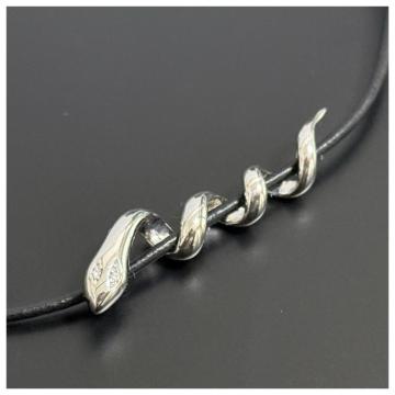 STAR JEWELRY �X�^�[�W���G���[ �X�l�[�N �l�b�N���X K18 ����