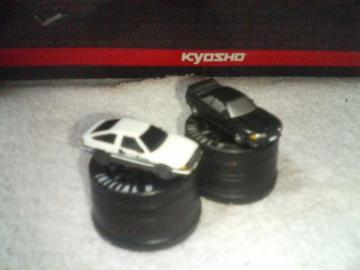 ������D  �{�g���L���b�v1 AE86  ��C VS GT-R R32  ����