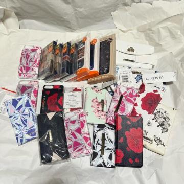 �܂Ƃߔ��� ���b�v�T�[�r�X �_�`���� iPhone�P�[�X �o�b�O �� iQOS�� LIP SERVICE DaTuRa 1�~�X�^