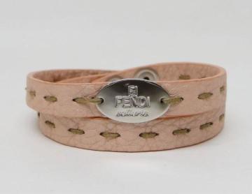 FENDI ̪ި ر ڻް ڽگ ݸyz