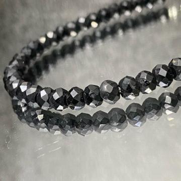 sbracelettVR΃ubNXsl@AWX^[t@ʃJbg