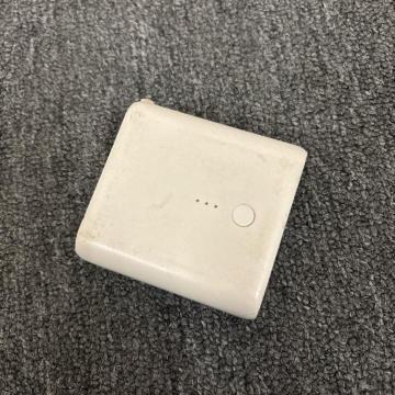 ���� MUJI ����Ǖi USB�p���o�C���o�b�e���[ �}���[�d��