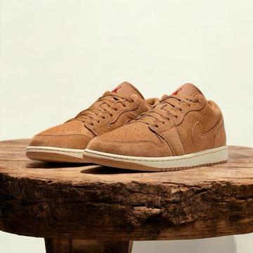 ��AIR JORDAN 1 LOW SE��