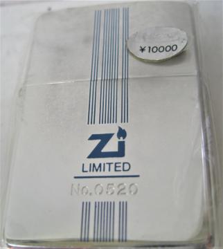 gpJ  A胔Be[W2001Ng[h}[Nyi dグ