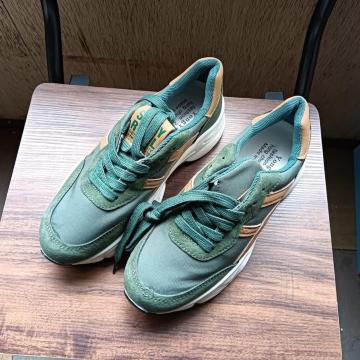 Vi 22.5cm fB[X Xj[J[ O[ V[Y C JWA