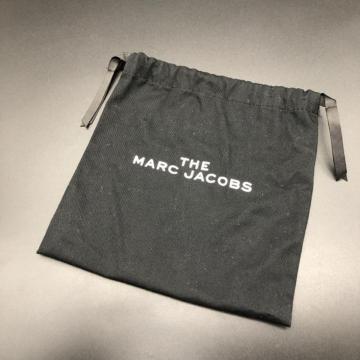  THE MARC JACOBS В ubN