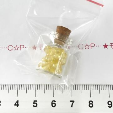 29*クラックガラスビーズ入り ガラスの小瓶 蓋接着なし 16