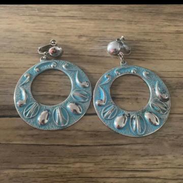 ���F���A���e�B�[�N���g�����J�W���A���B�C�������O