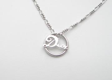 Christian Dior fBI[ Eh S`[ lbNX y_gUSEDyz