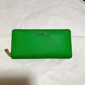 【美品】【マイケルコース】 ラウンドファスナー / レザー / 長財布 / 緑