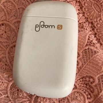 ploomS �z���C�g