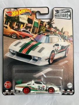 �z�b�g�E�B�[���@�u�[���o�[�h�E�����`���@�X�g���g�X�^�[�{�@�O���[�v5(�����o�i��)