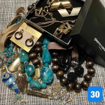 �A�N�Z�T���[ �܂Ƃߔ��� �r�[�Y �l�b�N���X �C�������O�Ȃ�