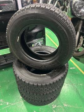 0092470)�������Y���ÃX�^�b�h���X�^�C��4�{�Z�b�gTOYO�y�g���y�o���T�C�Y145/80R12LT80/78N��������