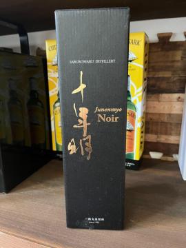 �O�Y�ۏ����� �\�N�� Junenmyo Noir SABUROMARU DISTILLERY �W���p�j�[�Y�E�C�X�L�[ 700ml