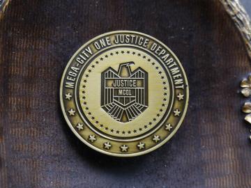 Vi@ WbWEhbh@sY@sobW@su[`@ Mega-City One Justice Department