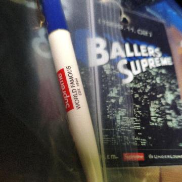 Supreme vip memeber pass bic pen 4{set