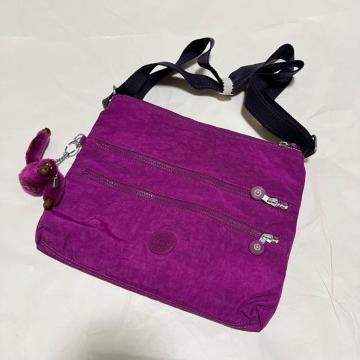 �ۊǖ��g�p�i kipling �V�����_�[�o�b�O Alvar �p�[�v�� �`���[���@�΂߂��� �i�C���� K1333553D �L�v�����O