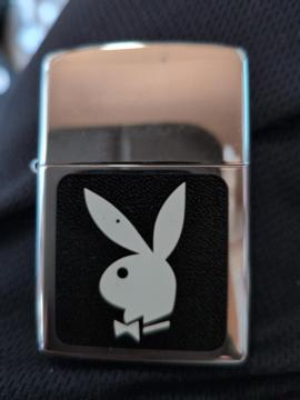 �v���C�{�[�C Playboy Zippo �W�b�|�[ ���C�^�[ �V���o�[ �u���b�N ���S���� 2005�N��