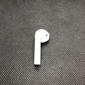  Apple Abv AirPods GA[|bY 񐢑 A2032 E
