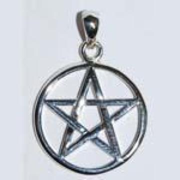 AzureGreen: Interwoven Pentagram pendant