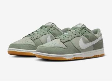 NIKE DUNK LOW g SE