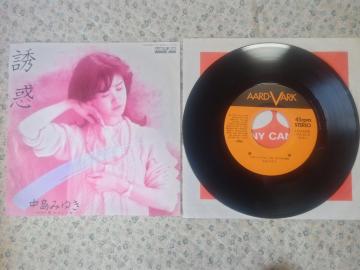 ݸں ݂䂫 '82 Uf C/W ₳