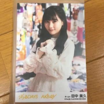 HKT48 cv@WDAYS ʐ^@AKB48