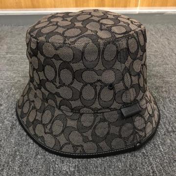 ���� COACH �R�[�` �V�O�l�`���[ �o�P�b�g�n�b�g �X�q