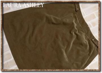 ���[���A�V�����C�@�R�[�f�����C�X�J�[�g�@��