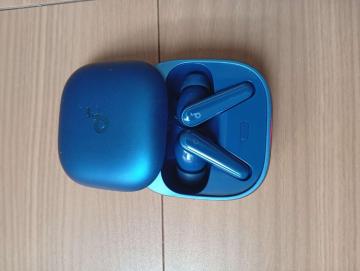 Anker Soundcore ���S���C�����X�C���z�� �{�̂Ə[�d�P�[�X�̂݁i�u���[�j