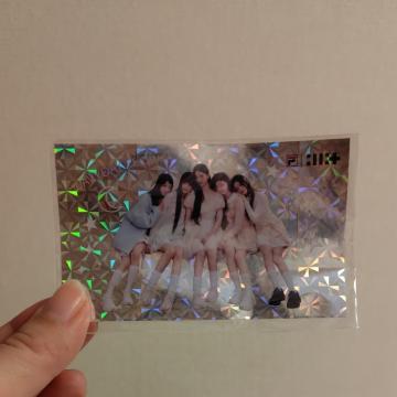 K-POP �A�C���b�gILLIT FILA �R���{���[�V���� �z���O�����V�[��