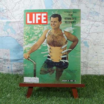 AyAGzLife^Ct@Ted Kennedy's Recovery@-1965.1.15-@yBe[Wz