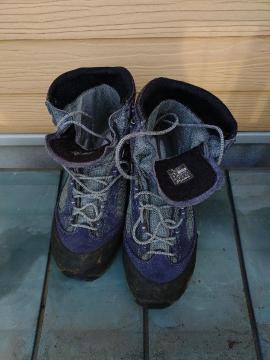 montbell  gbLOV[Y  QW.Tcm  yoR nCLO AEghA Lv