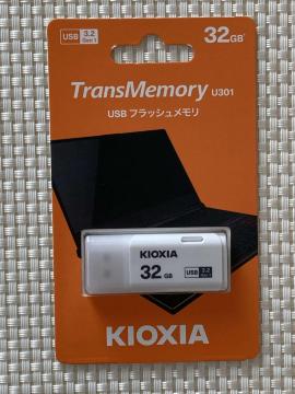 KIOXIA �L�I�N�V�A USB������ 32GB USB3.2 Gen1 TransMemory U301 KUC-3A032GW